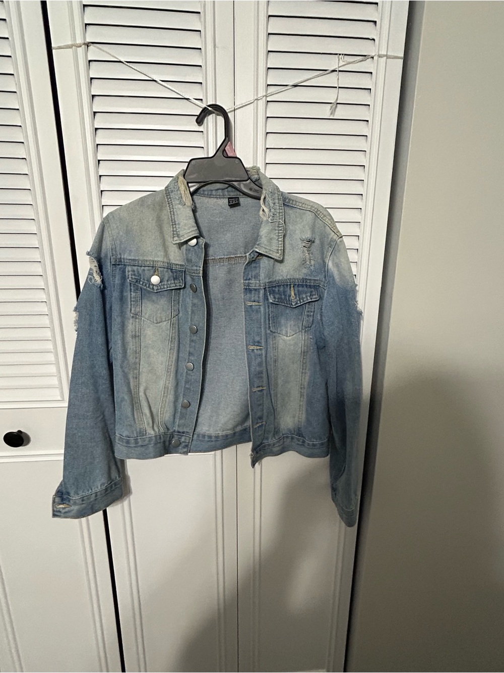 SHEIN Light Blue Distressed Denim Jacket